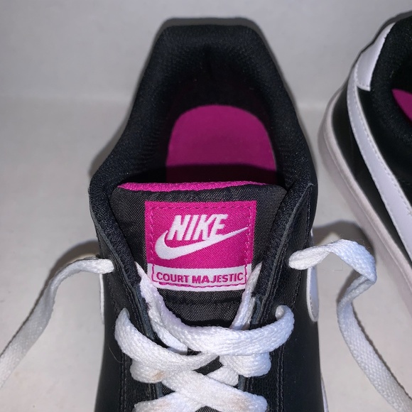 Nike Shoes - Nike Court Majestic